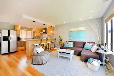 Image de Beau chalet haut de gamme à proximité de la plage!