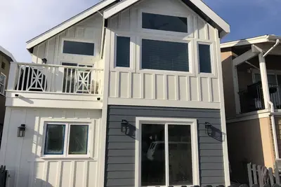 Image de Brand New Beach House, excellent locatoin