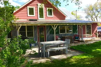 Image de 2Bedrm nouvellement restauré, CoolCarbCrib, commodité InTown, clôturé Yd, chiens bienvenus