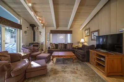 Image de Mammoth Lakes spacieuse Ville-home - Belle! 10 personnes