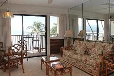 Image de Hk-B7 - Maui Oceanfront Condo sur la plage de Serene Beach de Ma’alaea Bay a une vue spectaculaire sur l'océan