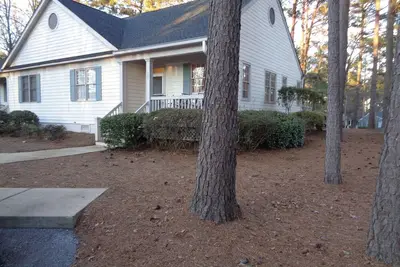 Image de Reynolds Golf Cottage / Great Waters SITUÉ Sur Le Chemin # 8 Avec Vue Sur Le Golf