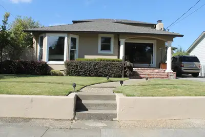 Image de Cosy Sycamore Ave House Pour Les Familles Et Les Groupes