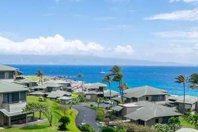 Image de Vues magnifiques, magnifique villa sur la baie de Kapalua!