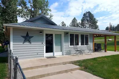 Image de Creekside Custer Vacation Cabin