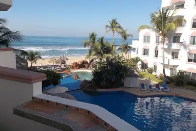 Image de 2br spectaculaire \/ 2ba Condo Oceanfront Dans Gated Community Sur fantastique Beach! 304a