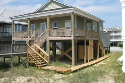 Image de 'McGee By The Sea'- Ocean Front Kure Beach