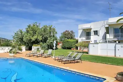 Image de Modern Country Villa avec piscine en Algarve, OlhĂŁo, Portugal