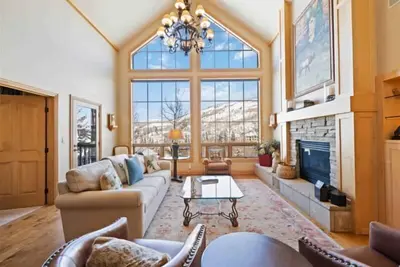 Image de Oxford Court Condo 304