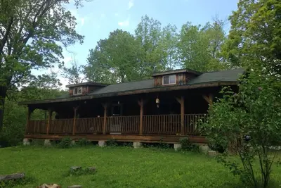 Image de Cabine Amish sur 40 acres de bois et prairie