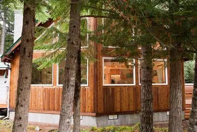 Image de Belle maison W \/ spa environs de Crystal Et Rainier
