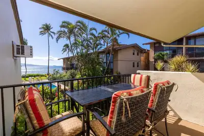 Image de Mak-B1 - Maui Beachfront / View Condo rénové de qualité à Ma’alaea Great Value 2br / 2ba