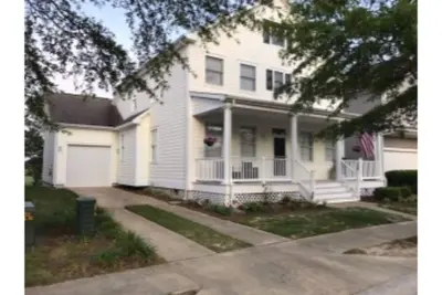 Image de Maison unifamiliale sur Bear Trap Dunes Golf Course - Just Renove! ! !