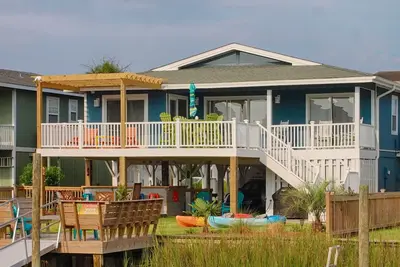 Image de Plus de mises à jour! Nouveau pont arrière / Tiki Bar et plus! Canal de l'eau profonde! Icw Access!