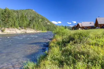 Image de Cabane de luxe sur la rivière Gallatin à Big Sky, Mt! Près de Big Sky & Yellowstone!