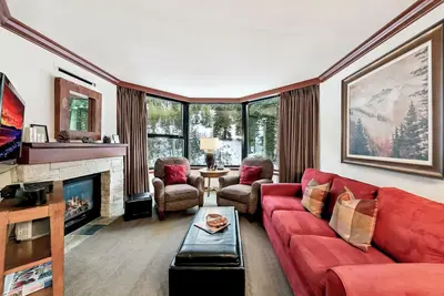 Image de Resort Ă Squaw Creek 1-Bdrm Suite - Golf, piscines, ski-in et out, patin Ă glace