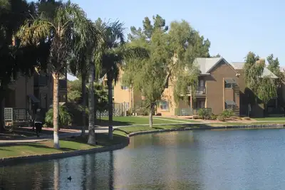 Image de Condo 2 chambres au bord du lac Ă Andersen Springs, Great View