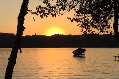 Image de Vivre le rĂŞve Ă la \"Lake House\" sur le lac Leelanau