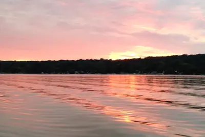 Image de \"Un peu de paradis\" au bord du lac