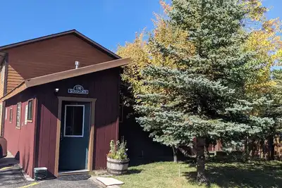 Image de Cabine confortable en ville, à pied des commerces et restaurants, 1 heure au vieux fidèle