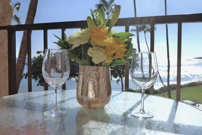 Image de Kan316 - Condo avec vue sur la mer à Maui dans une station balnéaire calme - Superbes vues et rapport qualité-prix avantageux 2 Br / 2 Ba
