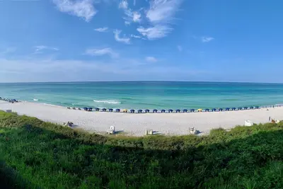 Image de Absolument entièrement rénové, sur la plage, avec vue complète sur la plage @ High Pointe 24e