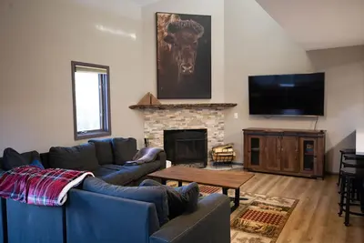 Image de Maison De Ski 2019-2020! Le taux est de 21 500 $ minimum.