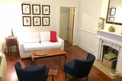 Image de Hidden Garden District Gem Steps from Magazine Street