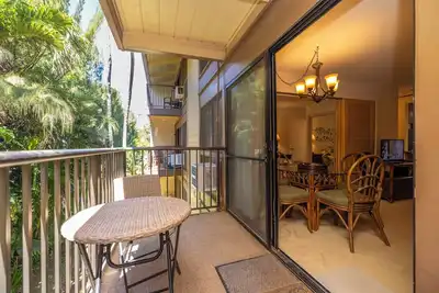 Image de Hk-B16 - Maui Gardenview Condo dans un complexe de plage isolé sur la baie de Ma'alaea; Remodelé