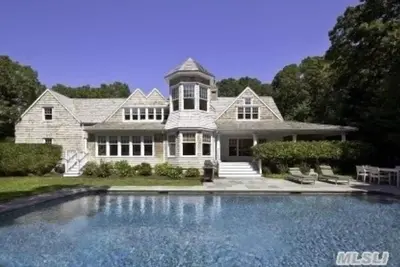Image de East Hampton Gem - Meubles neufs avec piscine chauffée