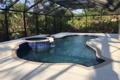 Image de Tres Belle Maison De Piscine Comme Neuve