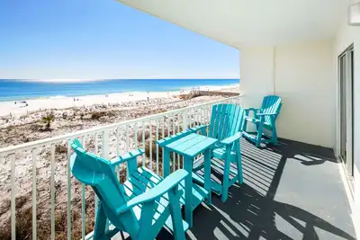 Image de Direct Ocean View from 4th Floor, Beautiful Beach Condo, Beach Service - gd309