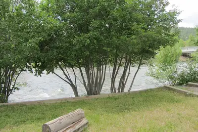 Image de Accueil Riverfront Avec bain à remous - vacances sur le San Juan. Près de Wolf Creek! !
