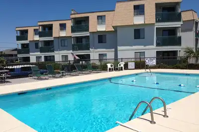 Southernmost complexe de condo à Garden City avec large Un-Crowded Beach!