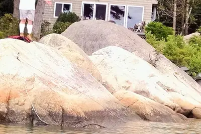 Image de Owls Head Ocean Cottage front de mer