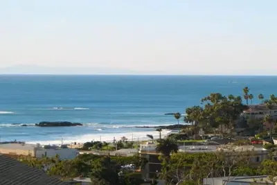 Image de 21 juillet Prix SPÉCIAL 879 $ Nuit Luxury 7000 pi. ² Estate Downtown par la plage