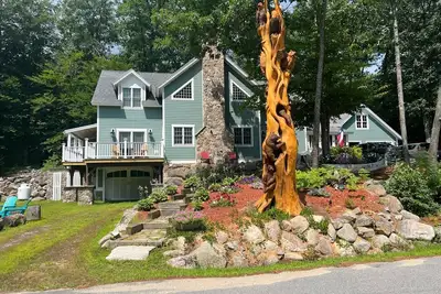 Image de Luxueux, maison 4 Waterfront saison sur Long Lake, régions du lac Sebago dans le Maine