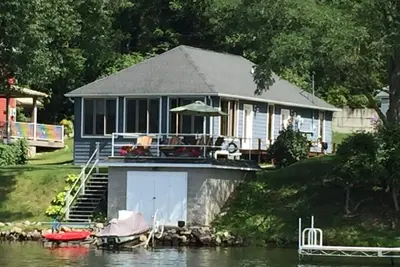 Image de Nouvelle opportunité de location de lac Waneta - Premier emplacement sur le lac