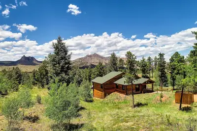 Image de Pikes Peak Resort - Angler Cove Cabin - OĂą la nature et le luxe se rencontrent