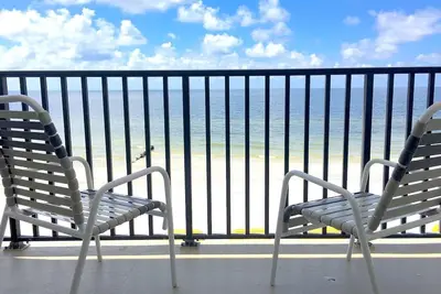 Image de Ocean Front Gem! King Master View 75ft To Water 2bd / 2ba 55 \"Tv Piscine chauffée WiFi