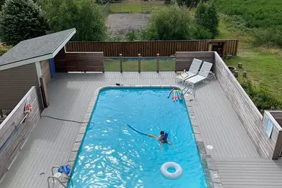 Image de Private Executive Home avec piscine et sauna