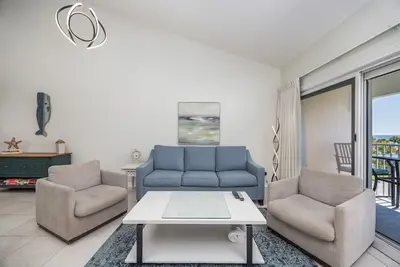 Image de Condo de plage spacieux! Animaux acceptés! Tarifs mensuels d'hiver disponibles sur demande