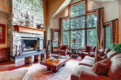 Image de Village Hall Condo 1415
