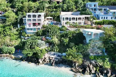 Image de 30% de rabais sur toutes les dates 2019! Front de mer, louer en tant que propriété de 4, 5, 6, 7 ou 8 chambres