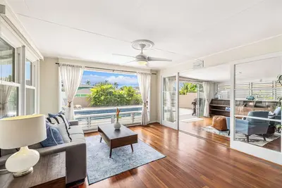 Image de * 10% de réduction sur les séjours maintenant-6/18 * Kahala Cottage - Kahala maison privée avec piscine!