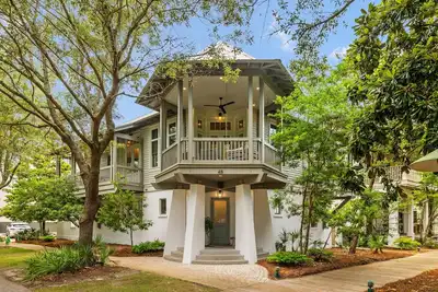 Image de 'Amen Corner' au coeur de Rosemary Beach en Floride