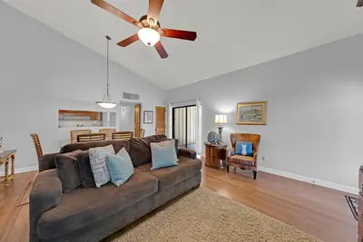 Image de Tennis Village 63a: 2 Br / 1 Ba condominium à Miramar Beach, pour 4 personnes