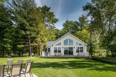 Image de RÉSERVER 2019 * Sunset Shores Lk House-Lakefront Pvt Beach \/ Dock-South Haven \/ Saugatuck