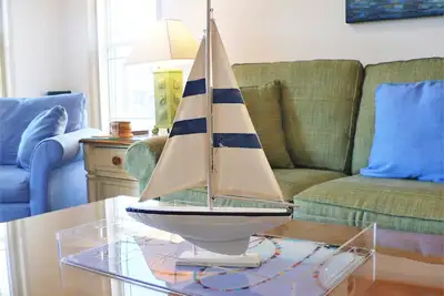 Image de Magnifique 4 Br / 3. 5 Bath Townhome avec piscine - 10 personnes!