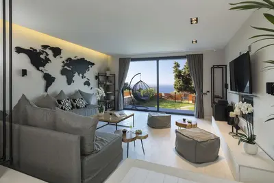 Horizon Villa (Villa de luxe à couper le souffle dans la ville de Rhodes)